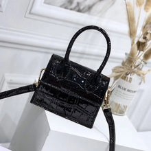 Load image into Gallery viewer, Mini Small Square bag 2019 Fashion New Quality PU Leather Women's Handbag Crocodile pattern Chain Shoulder Messenger Bags